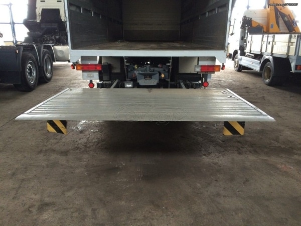 equipment-tail-liftALLO-YDhRAYLIKI-ORTA-BAR-CARGOLIFT-00-1_big-17042418041521540400