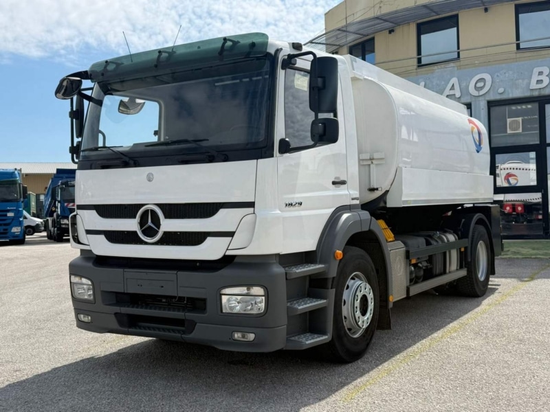 MERCEDES-BENZ 1829 AXOR 4X2